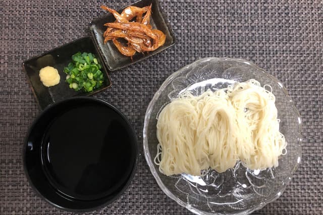 白えび素干だしのそうめん