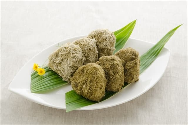 とろろ昆布のおにぎり