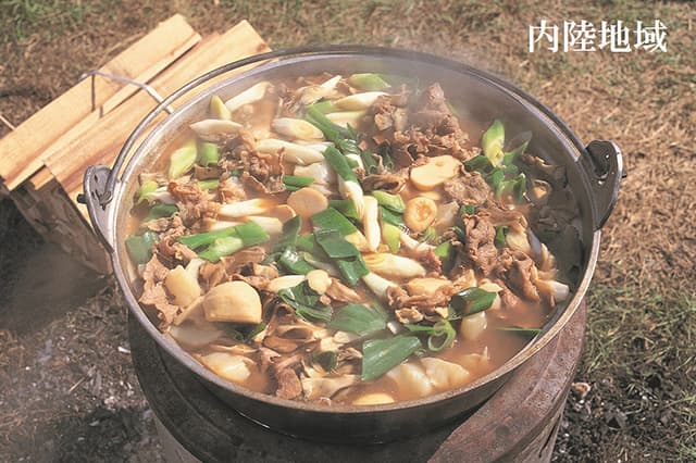 山形県の名物 芋煮
